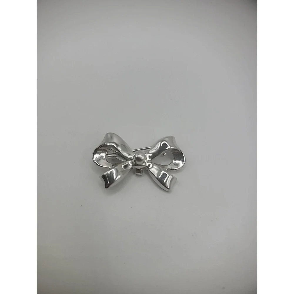 Vintage Coro Silver Tone‎ Bow Brooch Pin Jewelry Costume Dainty